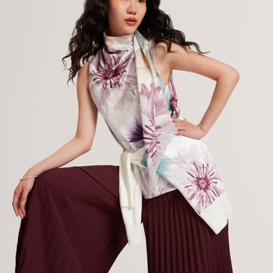 AUVEA: Print Neck Tie Sleeveless Top