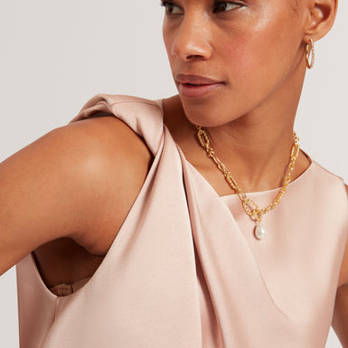 MIONA: Sleveless Twist Detail Top