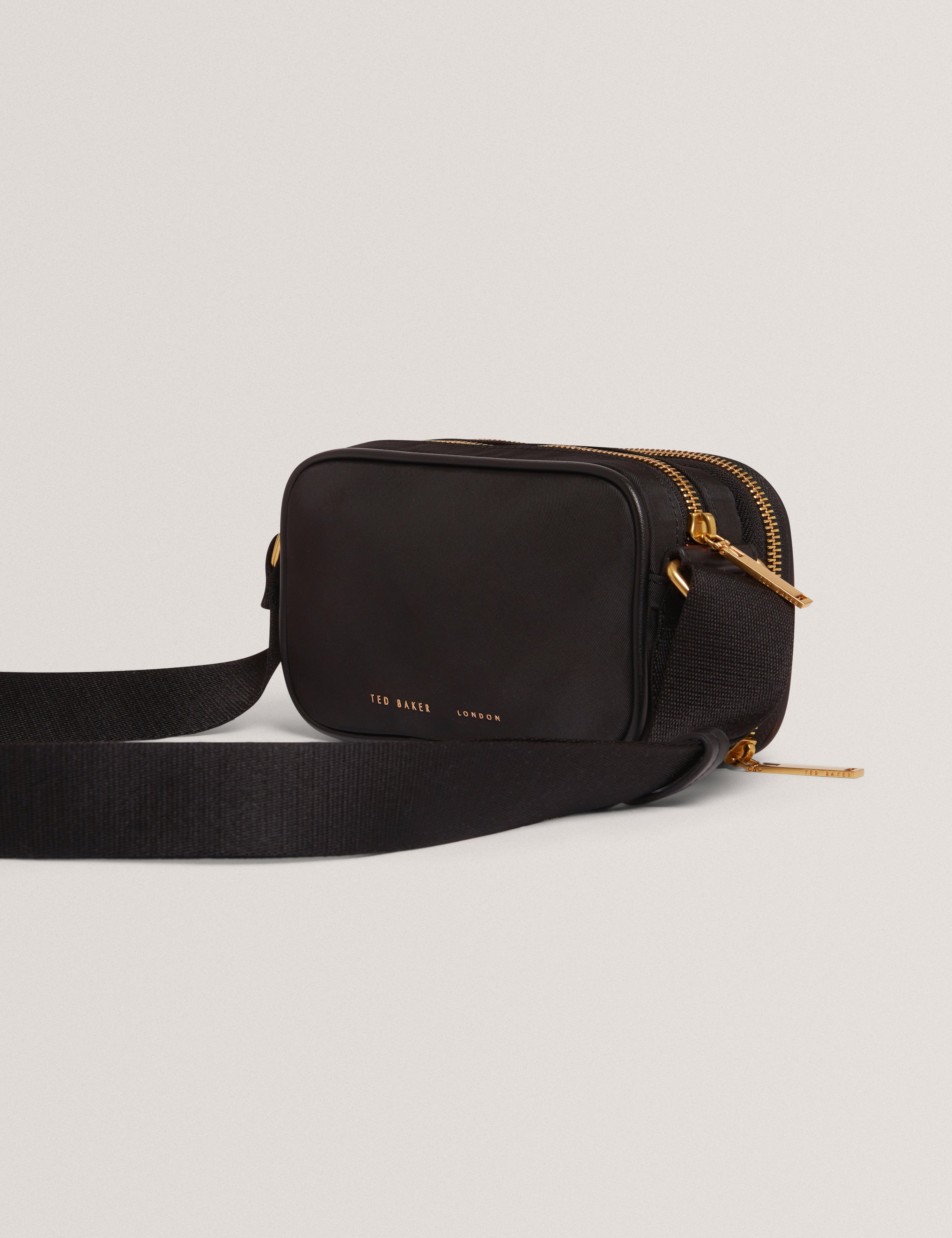 NYKILA: Small Cross Body Bag