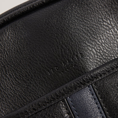 KEIIGAN: Stripe PU Flight Bag
