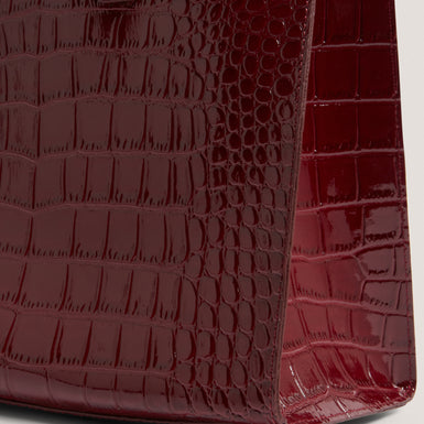 WELONA: Elongated Croc Icon Bag