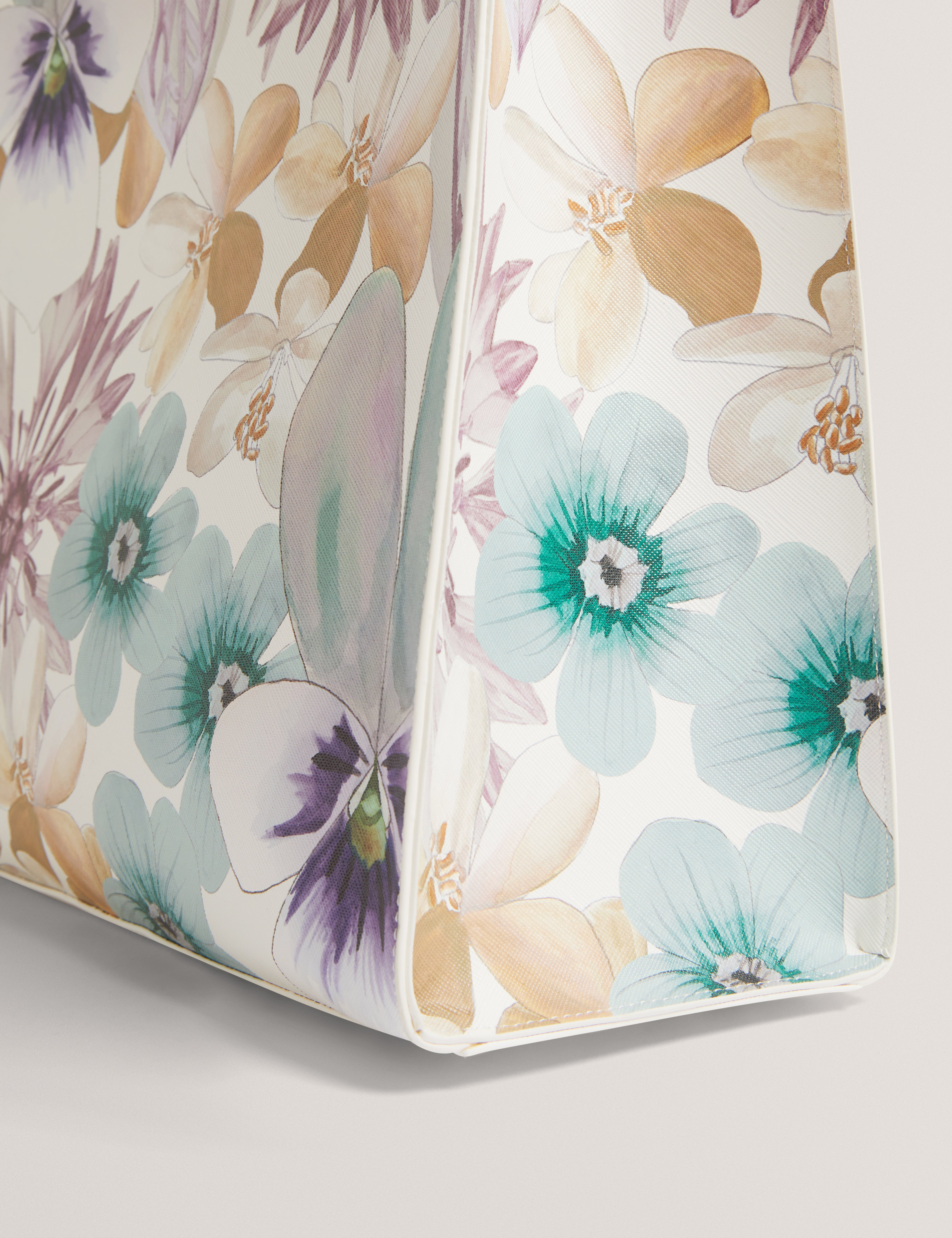 HALENA: Petal Print Large Icon Bag