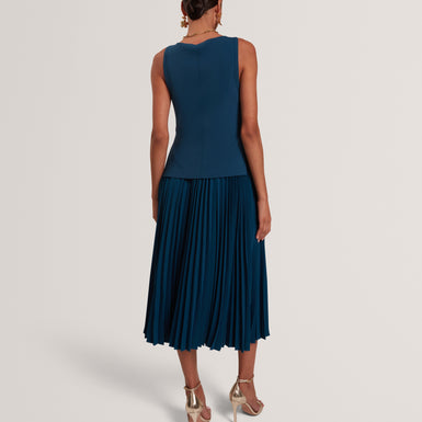 LEEYAMA: 2 In 1 Knit Top With Pleat Cami Dress