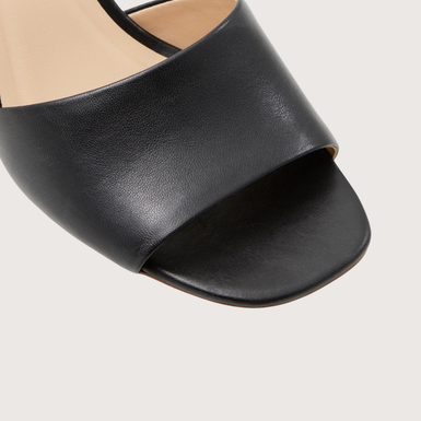 CHLOOE: Mid Block Heel Sandal Black