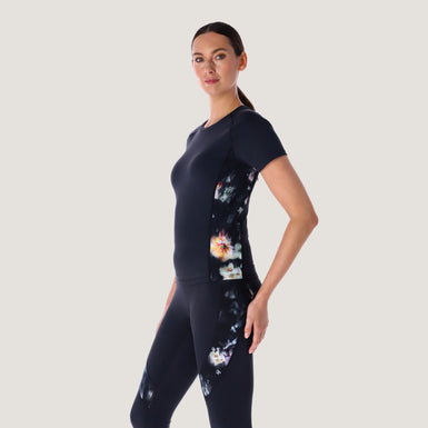 CAMELLIA: Training Peek-a-Boo Sculpt T-Shirt