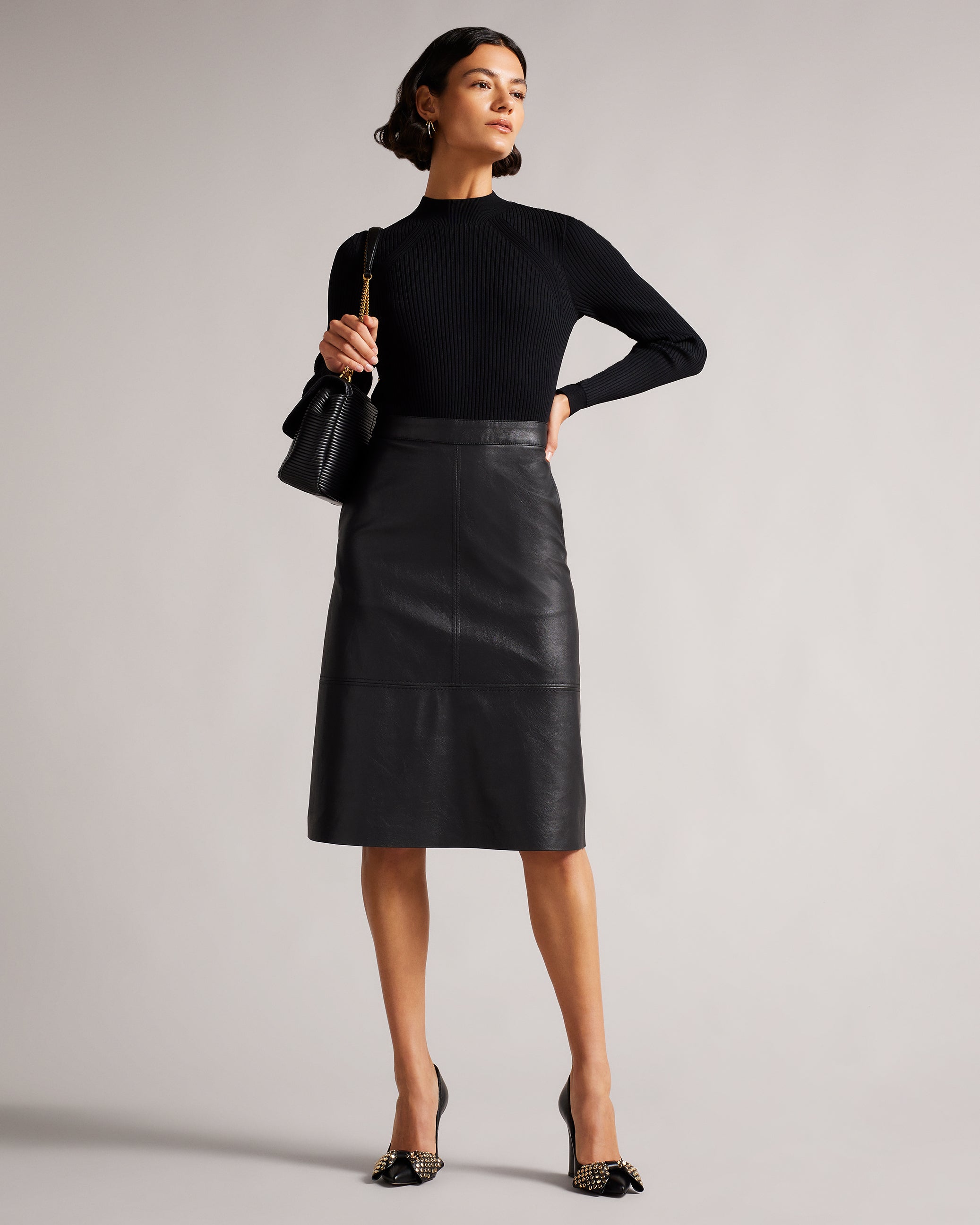 Women's Alltaa Black