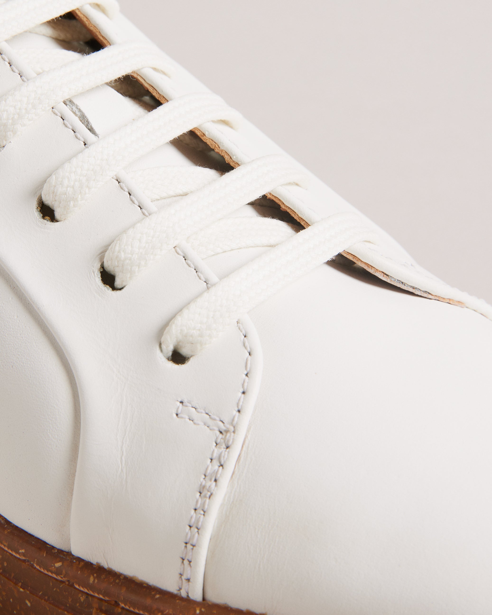 Men's Udamou White