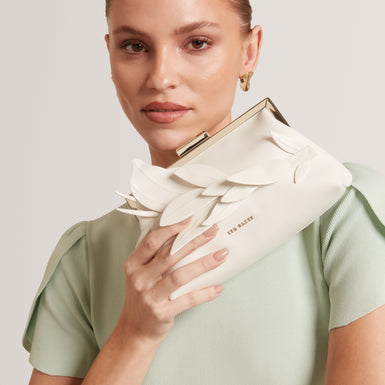 FLLORIA: Floral Applique Detail Clutch