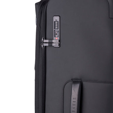 QUANTUM: Large 4 Wheel Trolley Case Black