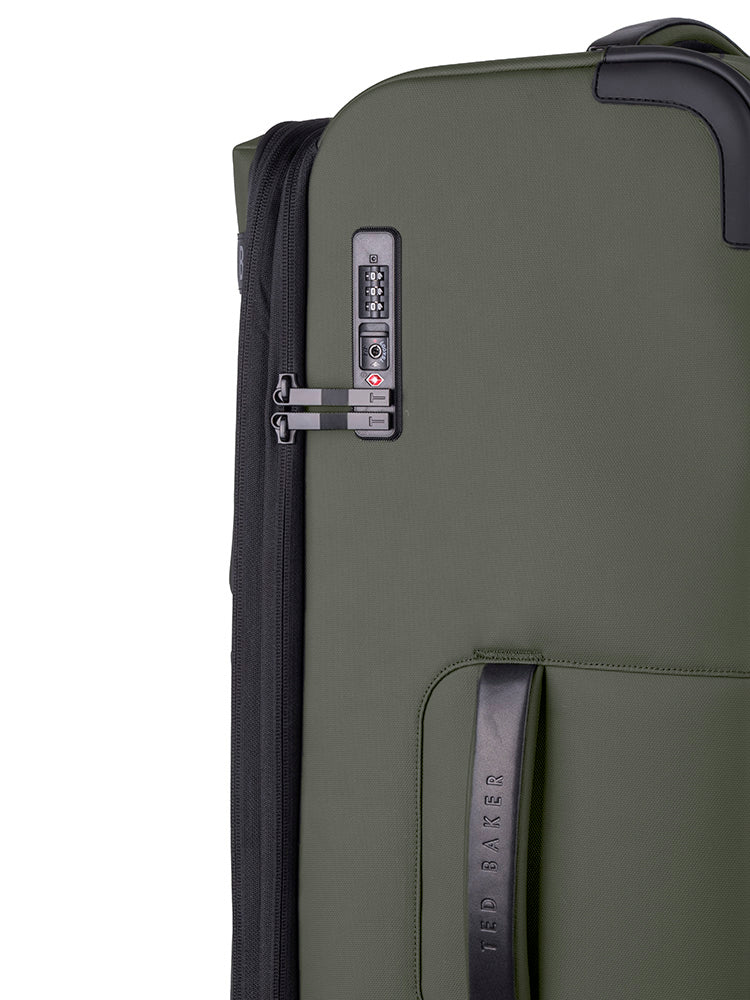 QUANTUM: Large 4 Wheel Trolley Case Green